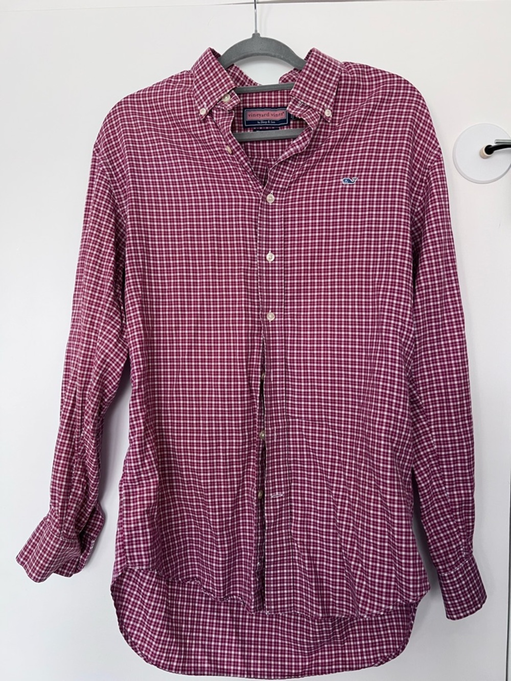 Vineyard Vines Men’s Button-Down Shirt in Burgundy Check